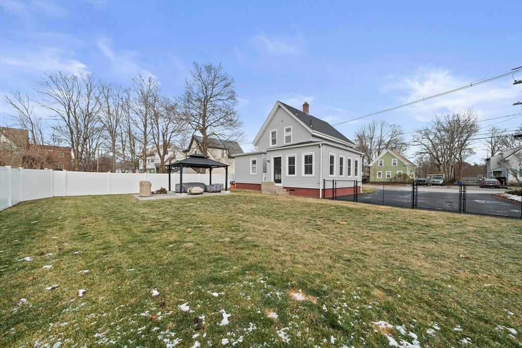 336 Howard St