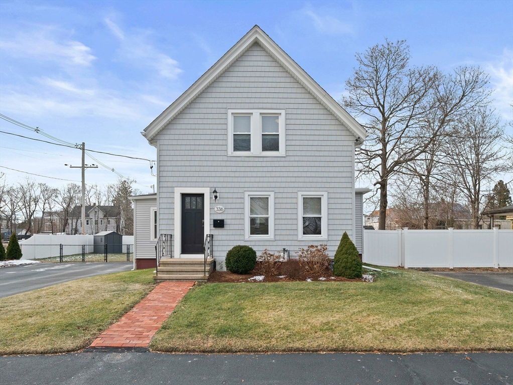 336 Howard St