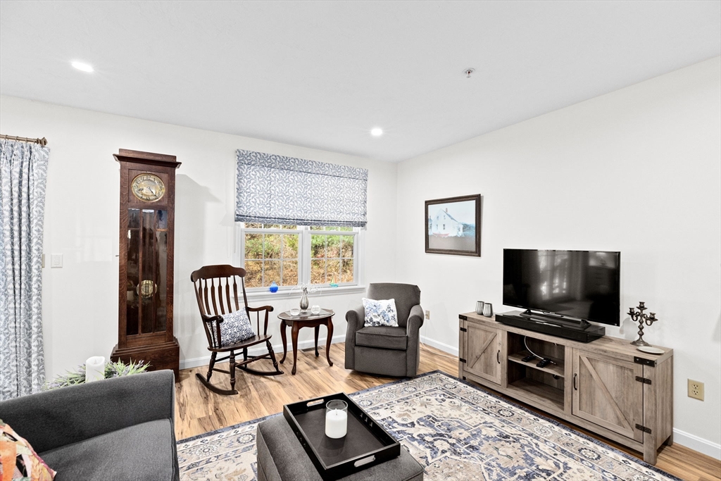 902 Main St # 39