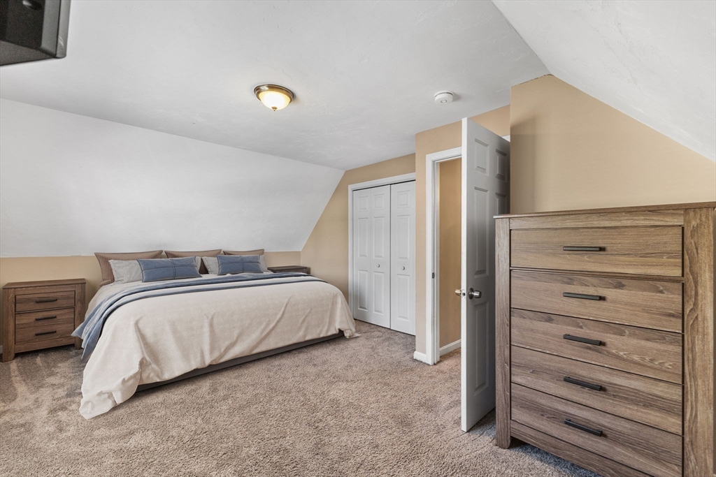 17 Rowley Ave