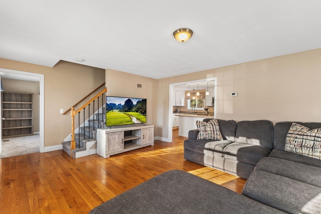 17 Rowley Ave