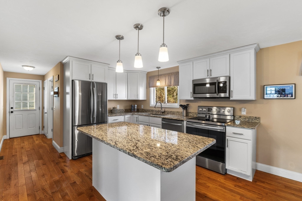 17 Rowley Ave