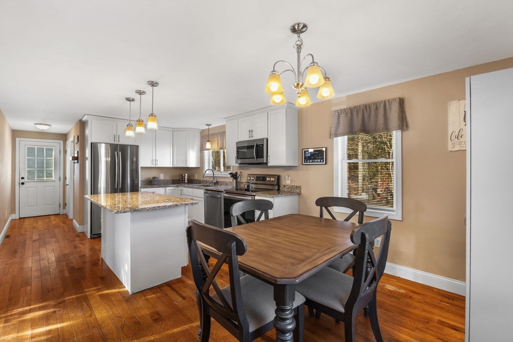 17 Rowley Ave