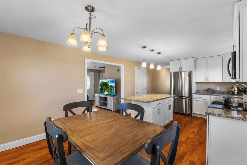 17 Rowley Ave