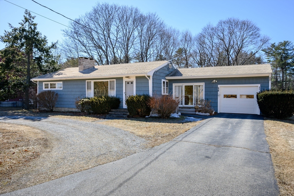 223 High St