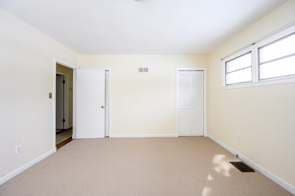 223 High St