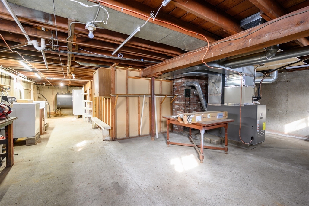 223 High St