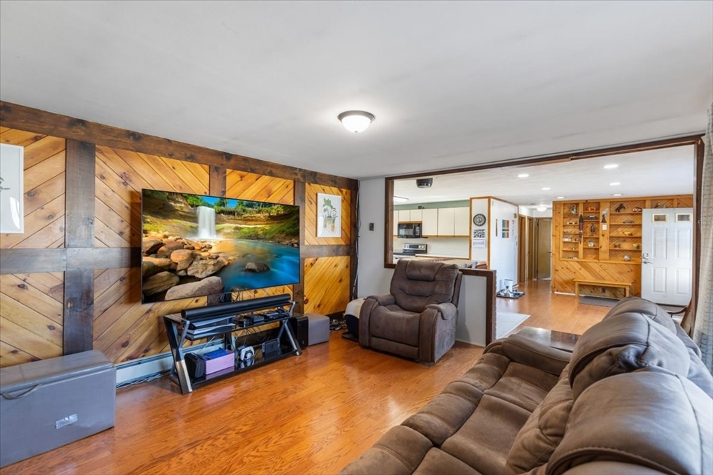 75 Debbie Rd
