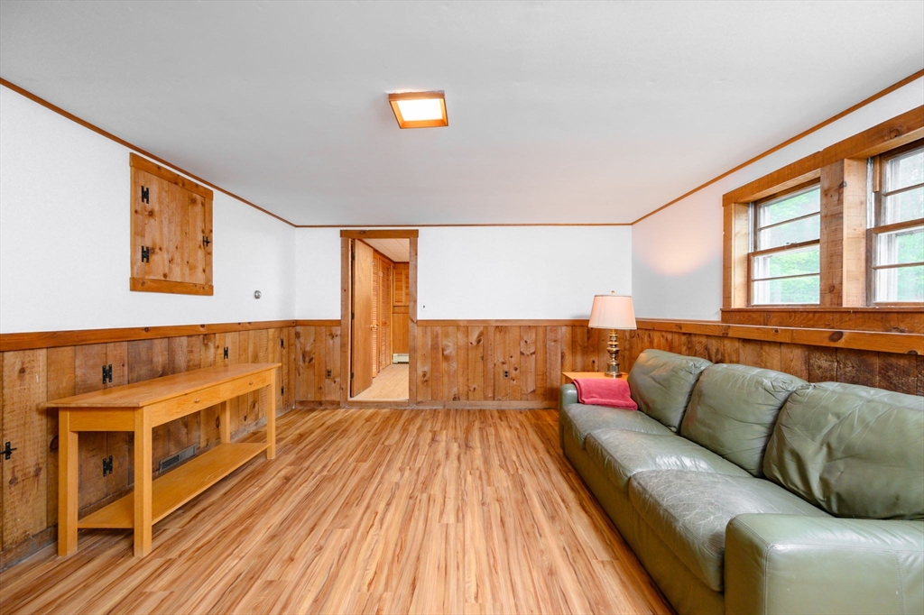 101 Brook Bend Rd
