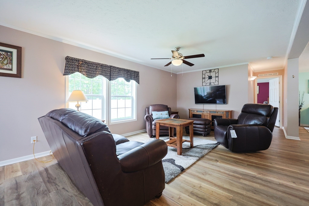 12 Linsay Drive