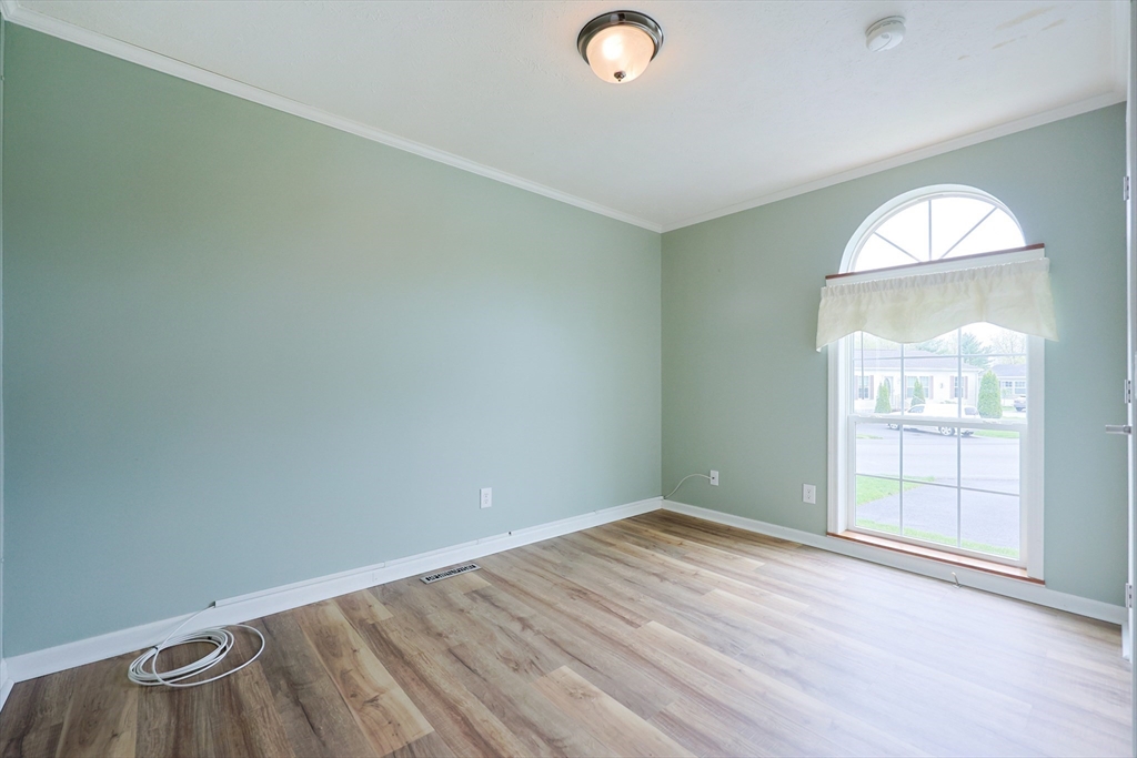 12 Linsay Drive