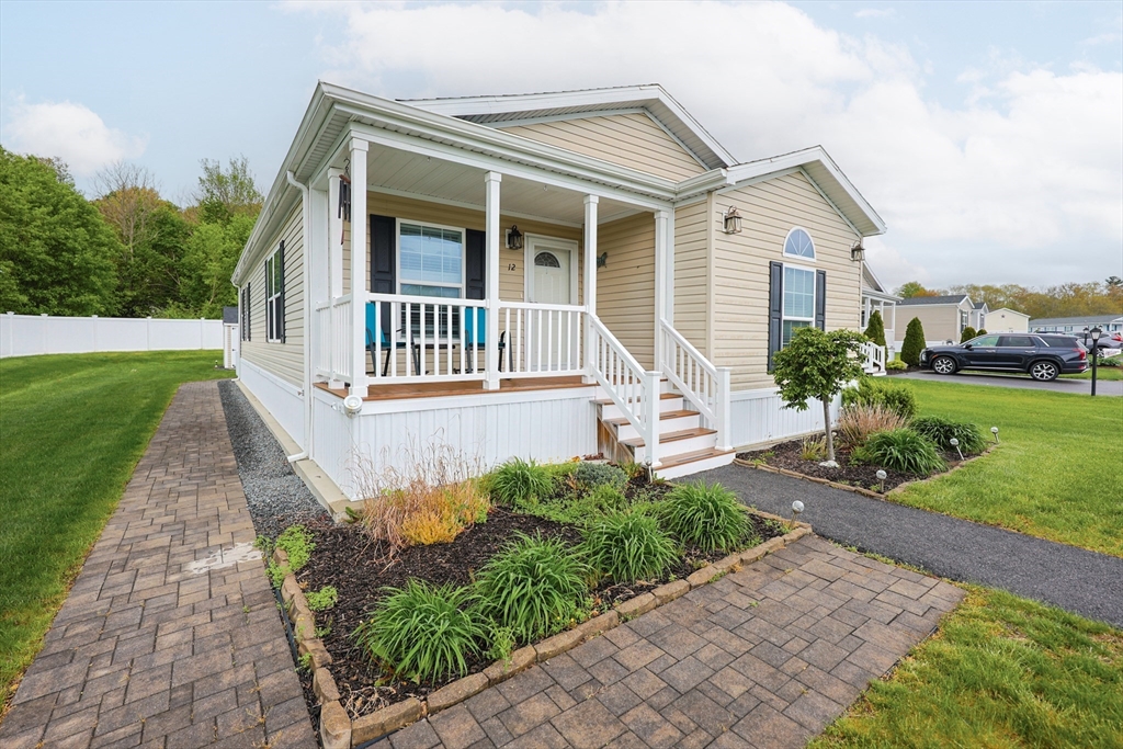 12 Linsay Drive