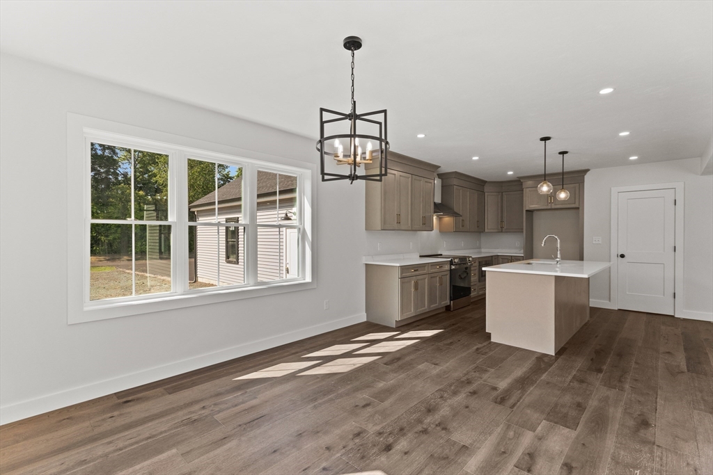 2 Fontana Wy.