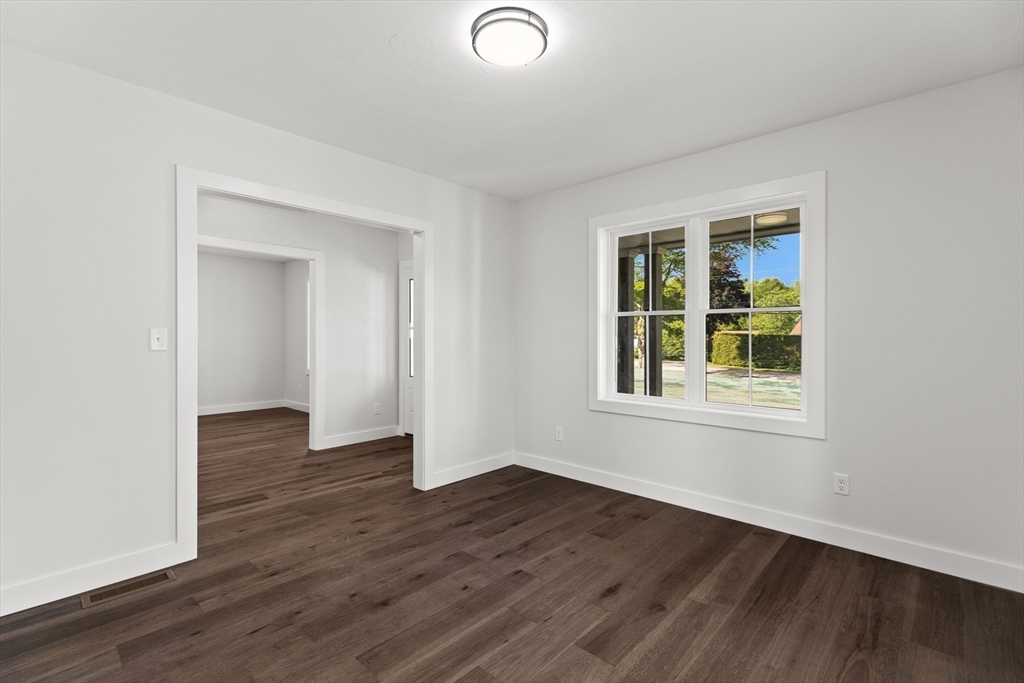 2 Fontana Wy.