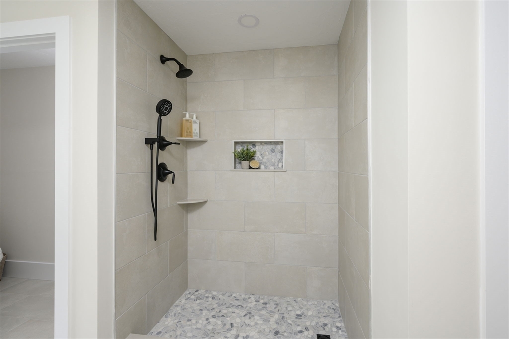 20 Howland Trail # 10