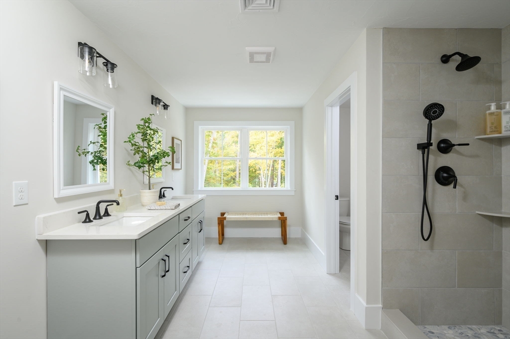 20 Howland Trail # 10