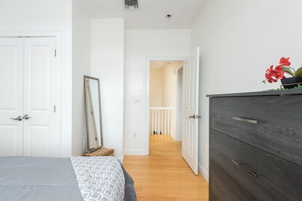 32 Rockway Ave # 3C