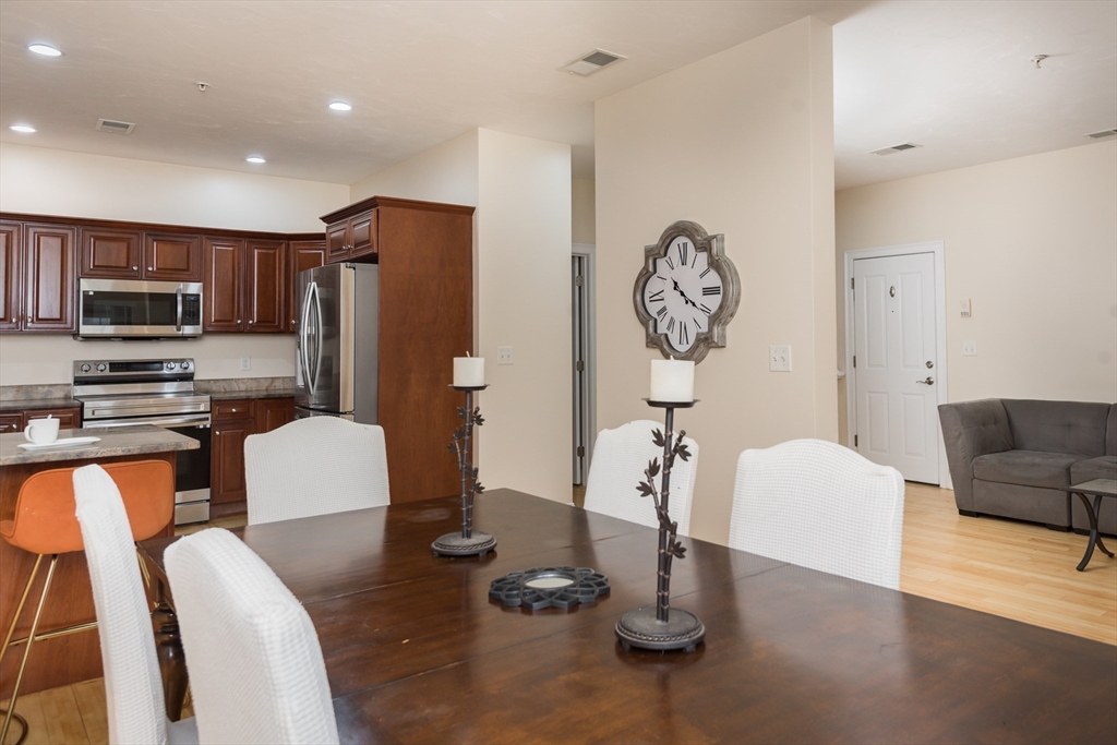 32 Rockway Ave # 3C