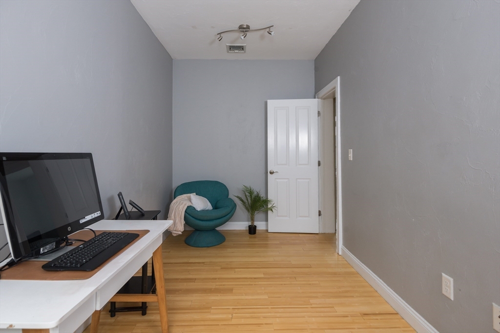32 Rockway Ave # 3C
