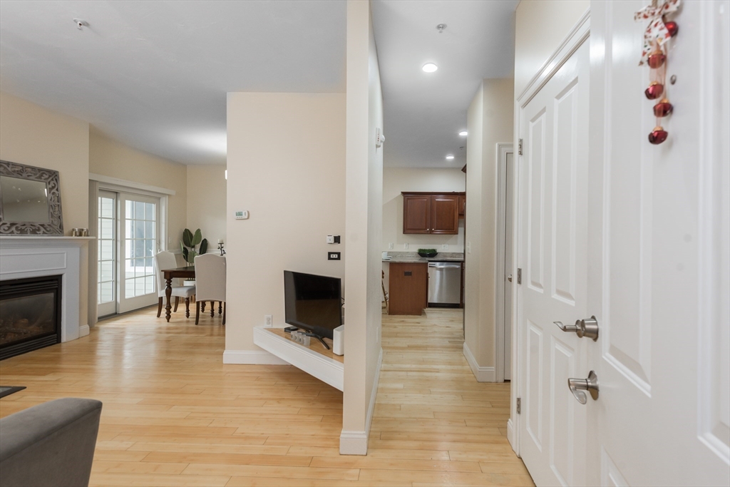 32 Rockway Ave # 3C