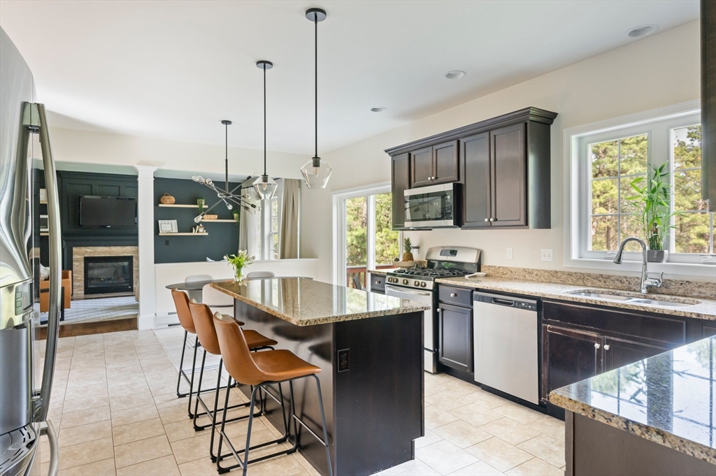 86 Pioneer Trail