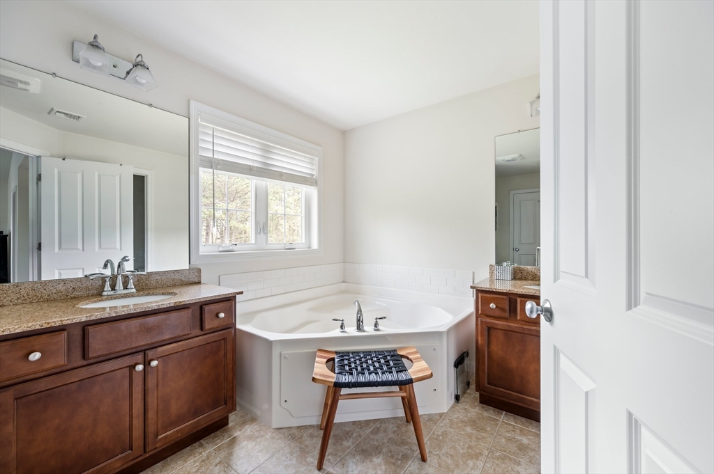 86 Pioneer Trail