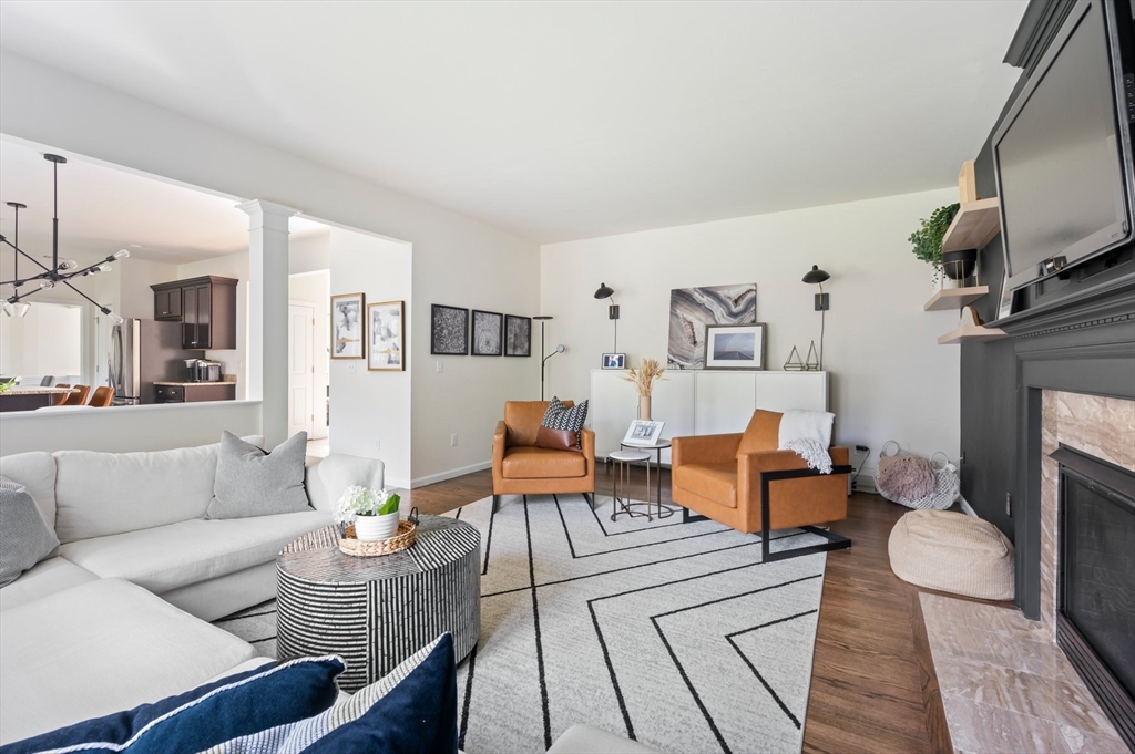 86 Pioneer Trail