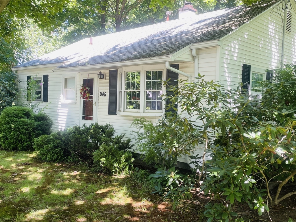 945 Main Street