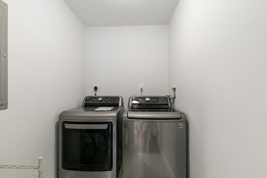 22 Maplewood St # 22