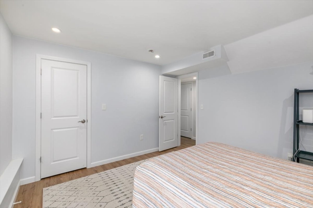 22 Maplewood St # 22
