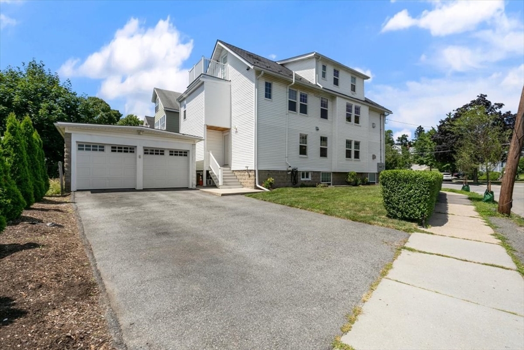 22 Maplewood St # 22