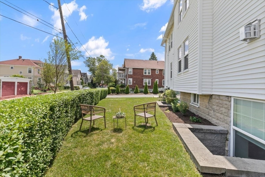 22 Maplewood St # 22