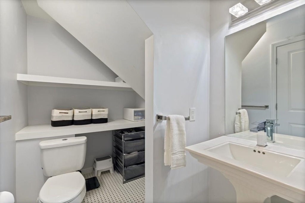 22 Maplewood St # 22