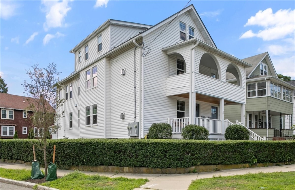 22 Maplewood St # 22