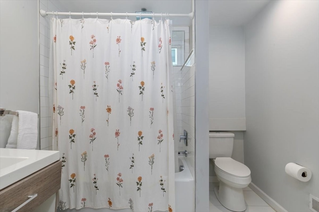 22 Maplewood St # 22