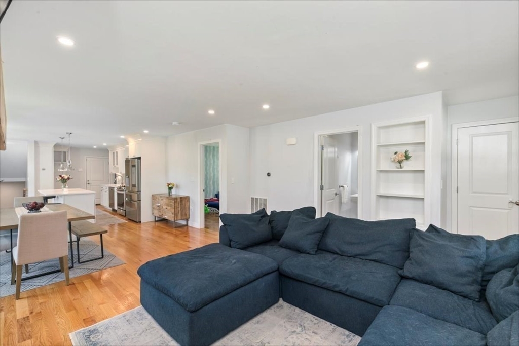 22 Maplewood St # 22
