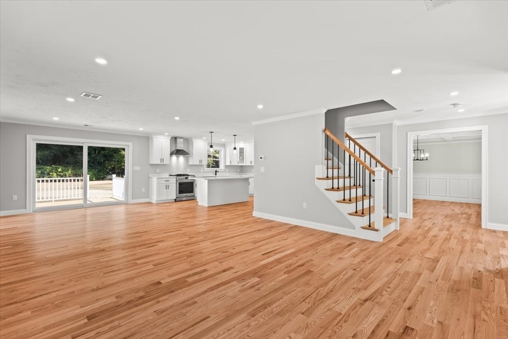11 Elm Place