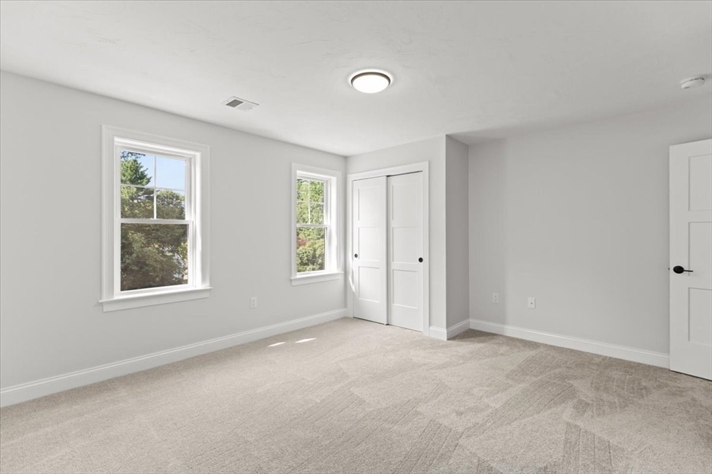 11 Elm Place