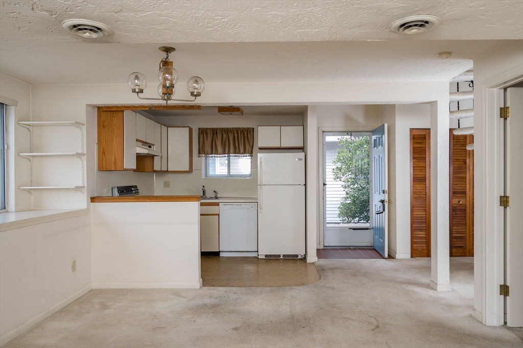 211 Lake St # 50