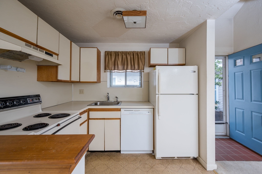 211 Lake St # 50