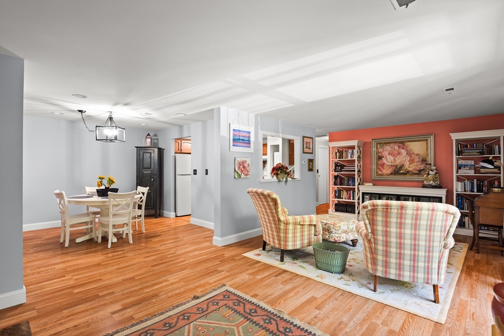 221 Oak St # 24 Unit: 18-24