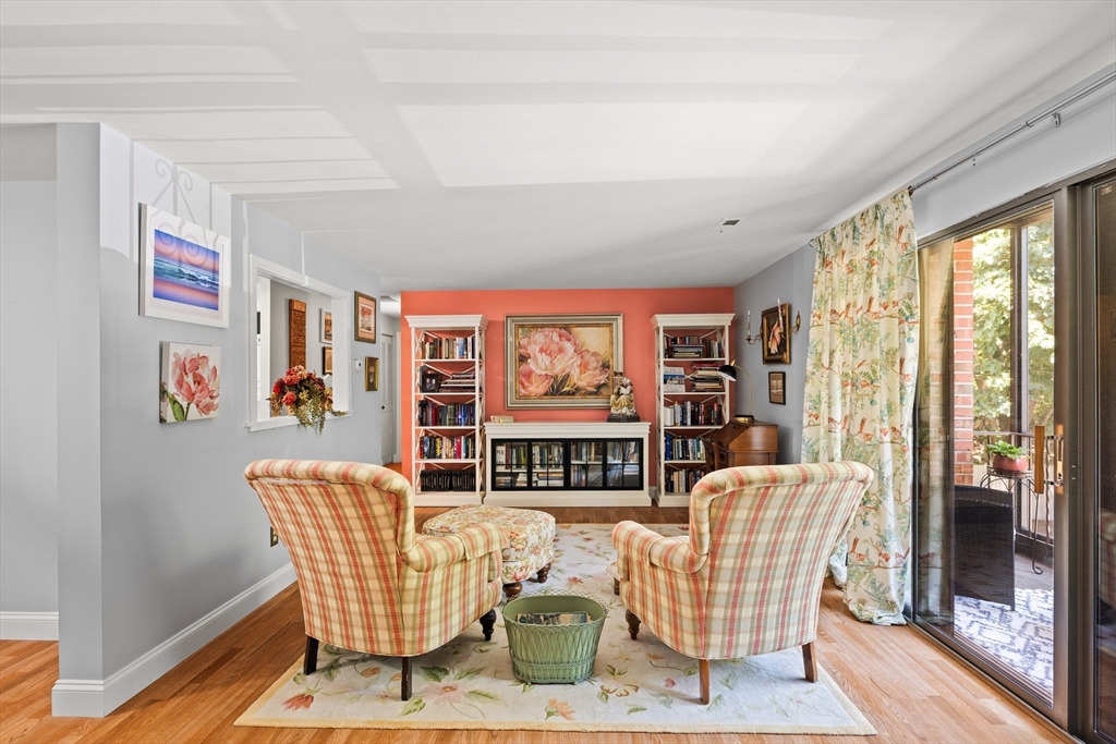 221 Oak St # 24 Unit: 18-24