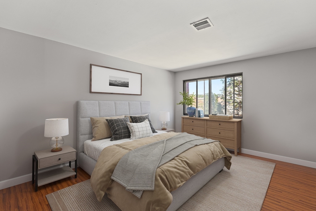 221 Oak St # 24 Unit: 18-24