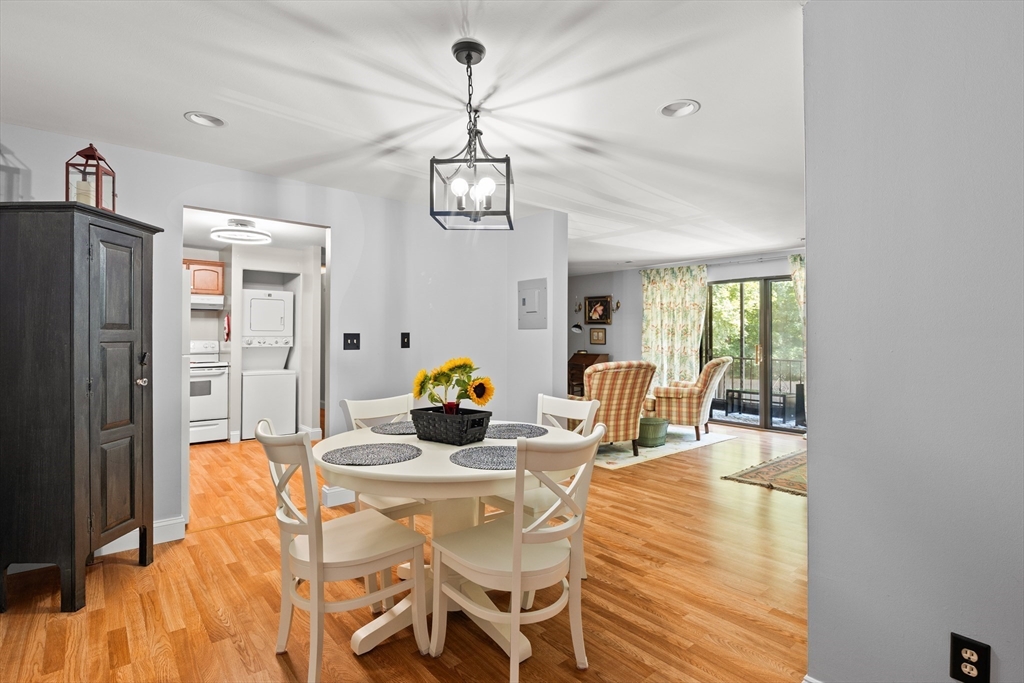221 Oak St # 24 Unit: 18-24