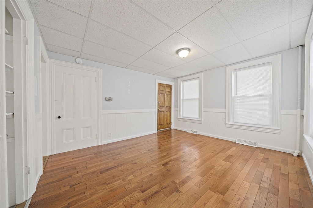 152 S Franklin St