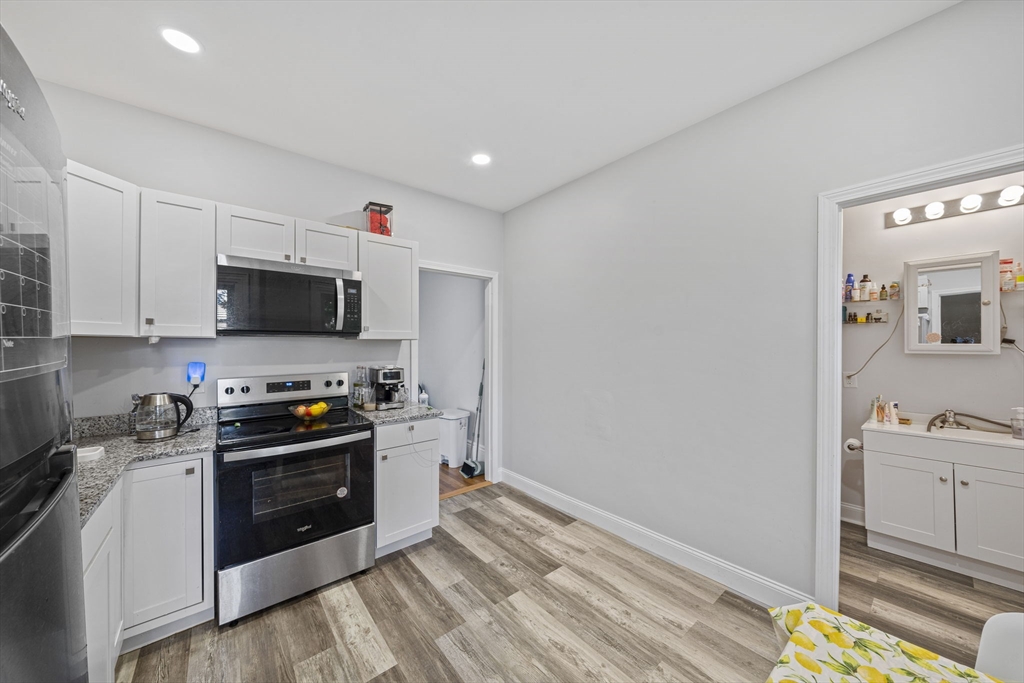 152 S Franklin St