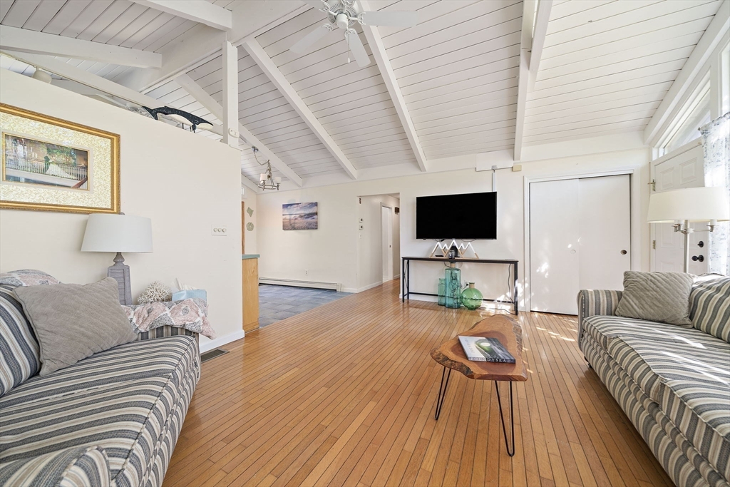 26 Sanddollar Cir
