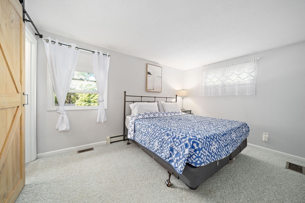 26 Sanddollar Cir