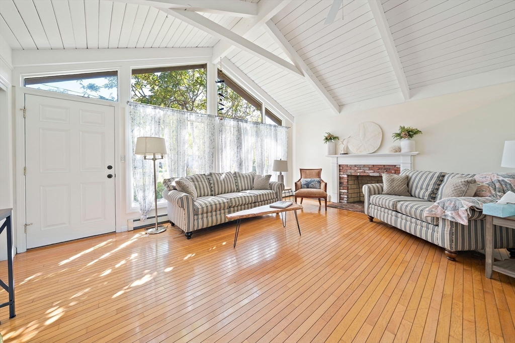 26 Sanddollar Cir