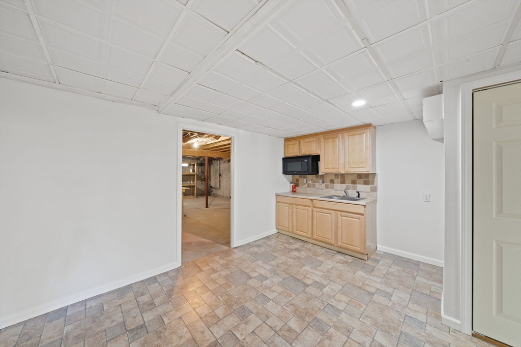 10 Elgren Way